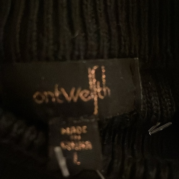 Ontwelfth Black and White Striped Sleeveless  Dress - Picture 6 of 7